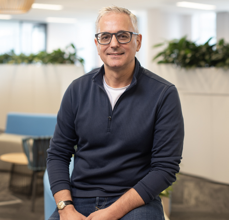 Jeremy-main-mobile-02