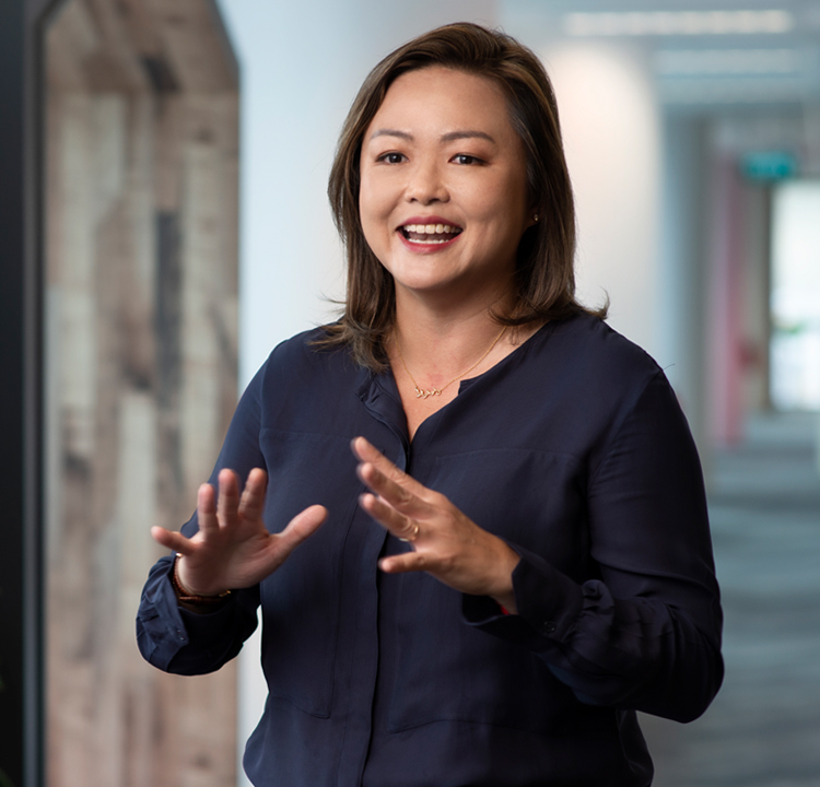 ShynYee-leader-mobile-01